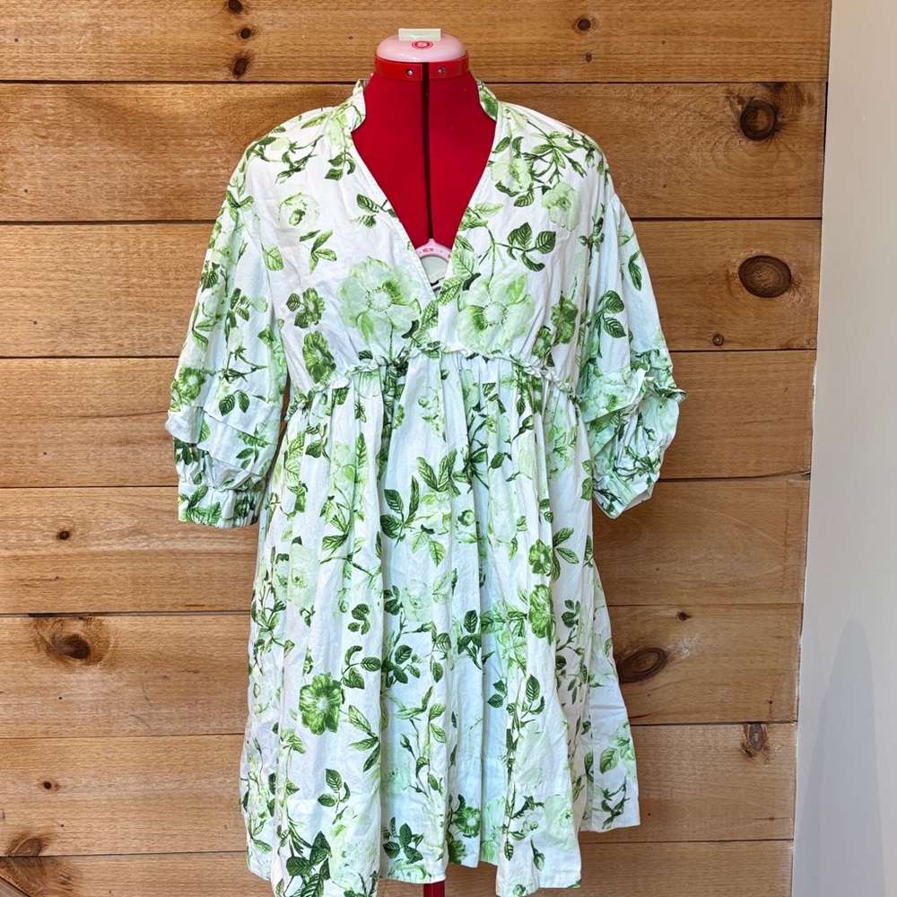 Anthropologie White and Green Floral Casual Tunic Dress